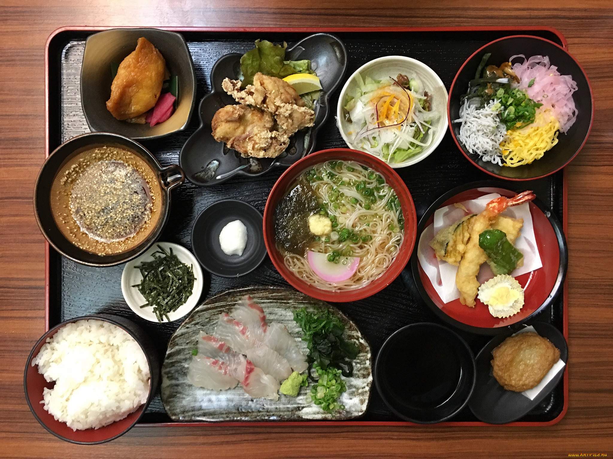 Японский обед. Обед в Японии. Кухня Японии. Обед японца.